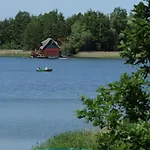 Hotel Strandhaus Am Inselsee 3*