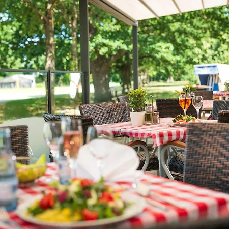 Strandhaus Am Inselsee Отель 3*