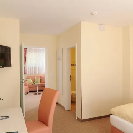 Strandhaus Am Inselsee 3* Гюстров