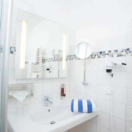 Strandhaus Am Inselsee Hotel