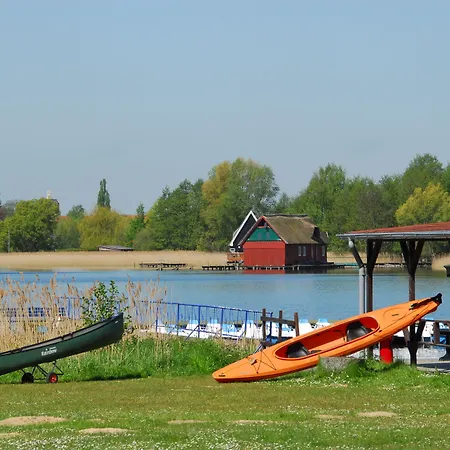 Отель Strandhaus Am Inselsee 3*