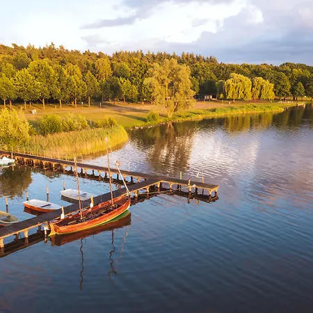 Отель Strandhaus Am Inselsee 3*