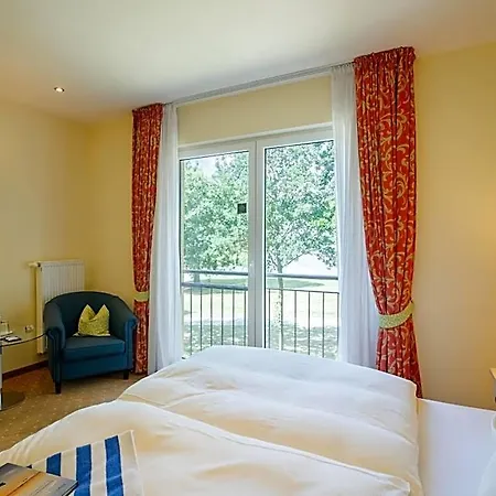 Strandhaus Am Inselsee ホテル 3*