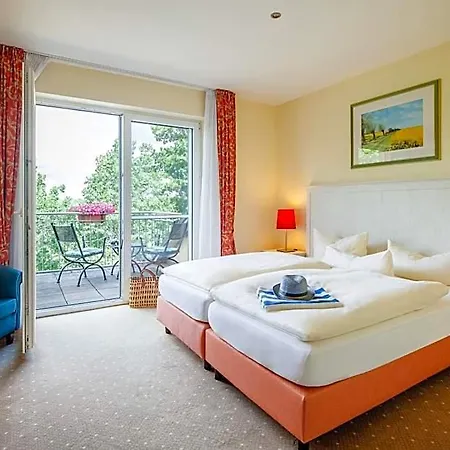 ホテル Strandhaus Am Inselsee 3*