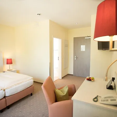 Strandhaus Am Inselsee 3* Гюстров